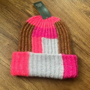 Colorblock beanie NWT